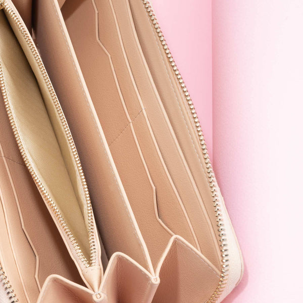 Louis Vuitton lv woman zippy wallet light pink interior
